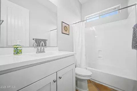 Bath - 1735 N Harper --, Mesa, AZ 85207 photo 3 of 4