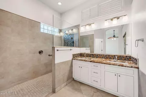Bath - 1860 E Stephens Dr, Tempe, AZ 85283 photo 2 of 5