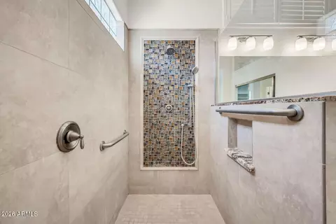 Bath - 1860 E Stephens Dr, Tempe, AZ 85283 photo 3 of 5