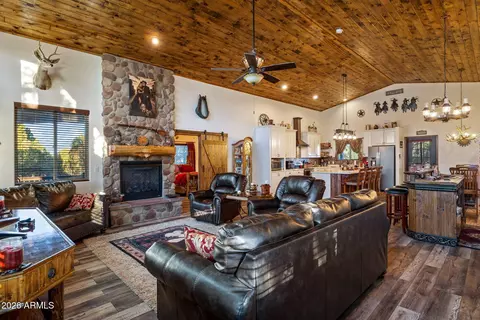 Living - 2207 Four Point Cir, Overgaard, AZ 85933 photo 2 of 2