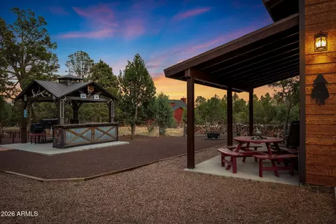 Exterior - 2207 Four Point Cir, Overgaard, AZ 85933 photo 3 of 12