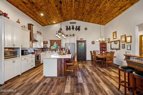 Kitchen - 2207 Four Point Cir, Overgaard, AZ 85933 photo 1 of 4