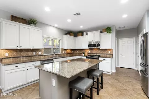 Kitchen - 3965 E Melinda Dr, Phoenix, AZ 85050 photo 6 of 6