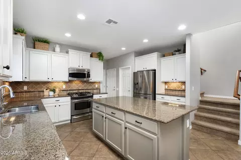 Kitchen - 3965 E Melinda Dr, Phoenix, AZ 85050 photo 2 of 6