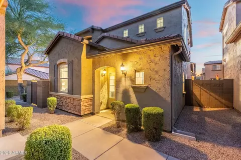 Exterior - 3965 E Melinda Dr, Phoenix, AZ 85050 photo 2 of 5