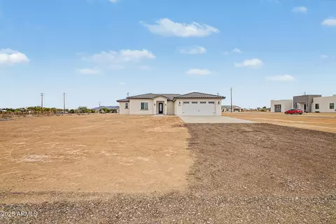 1372 N 372nd Dr, Tonopah, AZ 85354