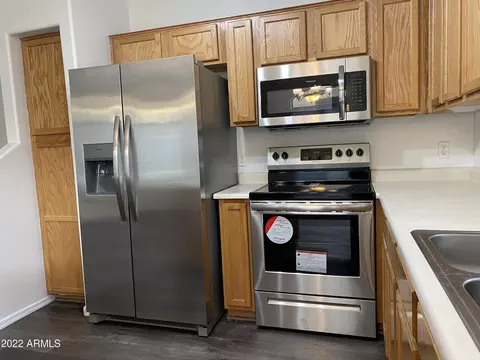 Kitchen - 2024 S Baldwin -- 79 #79, Mesa, AZ 85209 photo 3 of 3