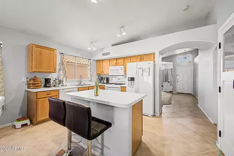 Kitchen - 7138 E Jacob Ave, Mesa, AZ 85209 photo 2 of 4