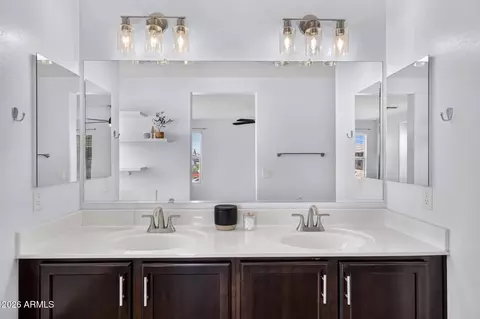 954 S Deerfield Ln, Gilbert, AZ 85296 photo 27