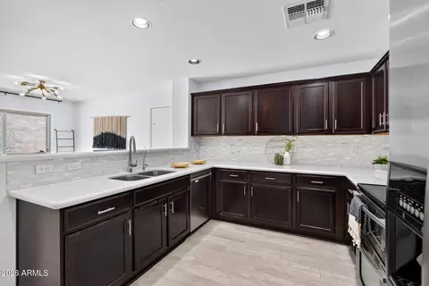 954 S Deerfield Ln, Gilbert, AZ 85296 photo 16
