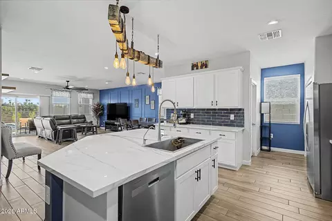Kitchen - 10286 S Desert View Dr, Apache Junction, AZ 85120 photo 1 of 5