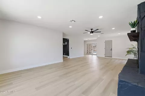 Living - 2617 W Lawrence Rd, Phoenix, AZ 85017 photo 2 of 9