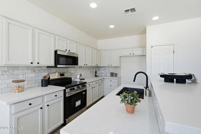 437 S 163rd Ln, Goodyear, AZ 85338
