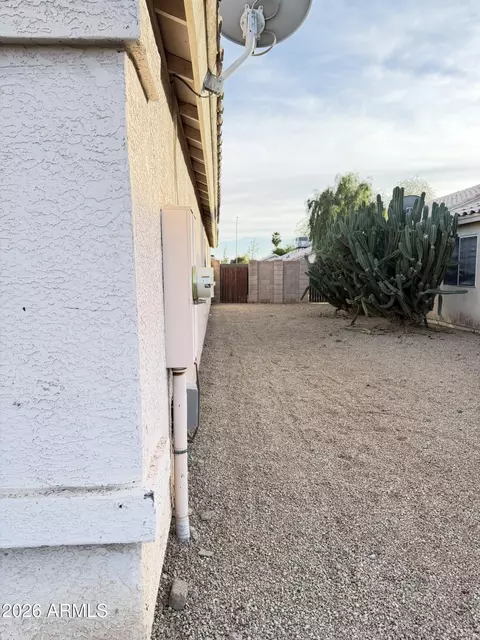 Exterior - 5033 E Colby St, Mesa, AZ 85205 photo 2 of 4