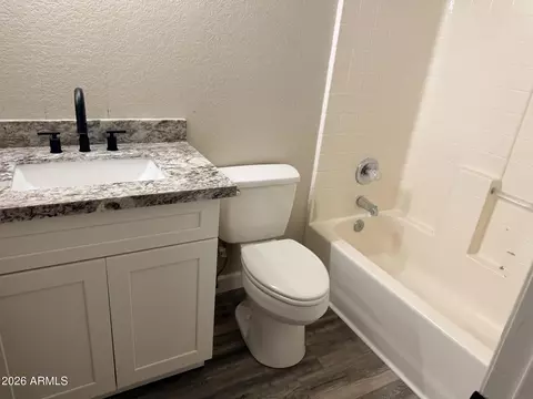 Bath - 5033 E Colby St, Mesa, AZ 85205 photo 2 of 2