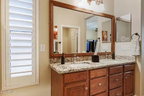 Bath - 4750 E Blue Spruce Ln, Gilbert, AZ 85298 photo 1 of 4