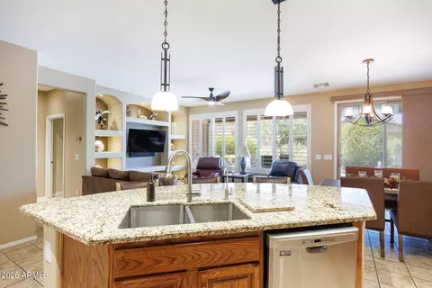 Kitchen - 4750 E Blue Spruce Ln, Gilbert, AZ 85298 photo 2 of 4