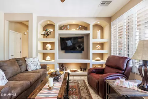 Living - 4750 E Blue Spruce Ln, Gilbert, AZ 85298 photo 2 of 4