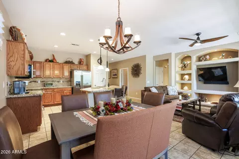 Dining - 4750 E Blue Spruce Ln, Gilbert, AZ 85298 photo 2 of 2