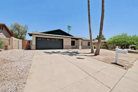 Exterior - 4638 E La Puente Ave, Phoenix, AZ 85044 photo 3 of 7