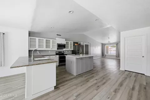 Kitchen - 4638 E La Puente Ave, Phoenix, AZ 85044 photo 2 of 2