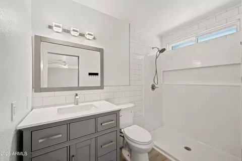 Bath - 4638 E La Puente Ave, Phoenix, AZ 85044 photo 1 of 2