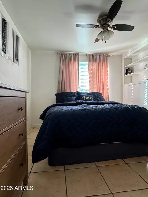 Bedroom - 2502 Edgemont Ave, Phoenix, AZ 85008 photo 3 of 4