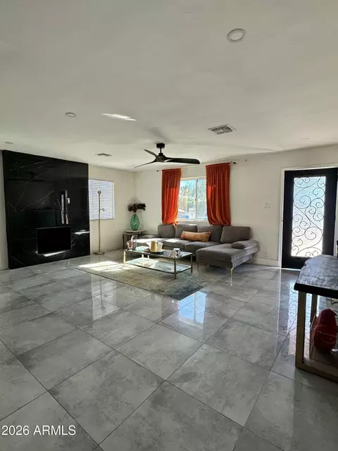 Living - 2502 Edgemont Ave, Phoenix, AZ 85008 photo 2 of 2