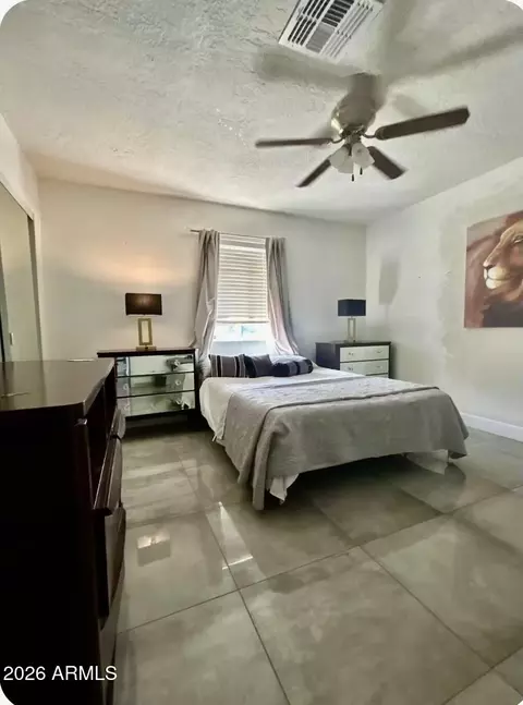 Bedroom - 2502 Edgemont Ave, Phoenix, AZ 85008 photo 1 of 4