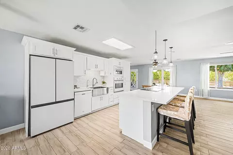 9418 W Indian Hills Dr, Sun City, AZ 85351