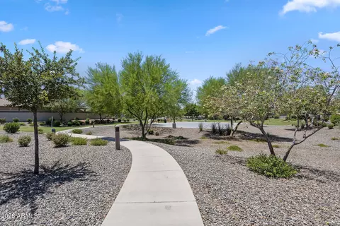 View/Area - 4121 S 67th Dr, Phoenix, AZ 85043 photo 1 of 1