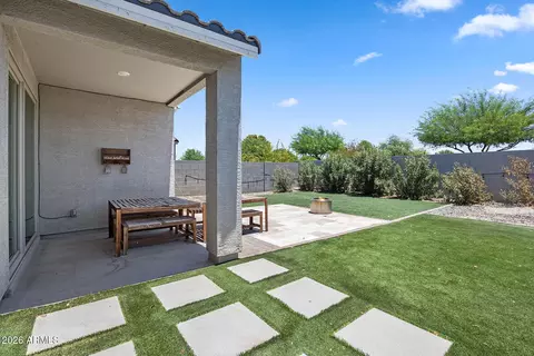 Exterior - 4121 S 67th Dr, Phoenix, AZ 85043 photo 3 of 4