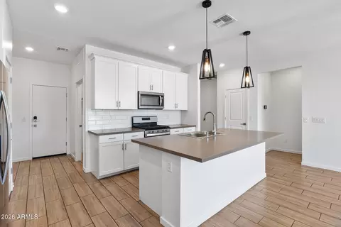 Kitchen - 4121 S 67th Dr, Phoenix, AZ 85043 photo 1 of 1