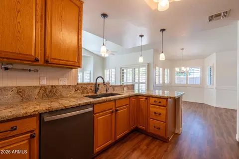 Kitchen - 4202 E Broadway Rd #58, Mesa, AZ 85206 photo 4 of 5