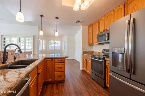 Kitchen - 4202 E Broadway Rd #58, Mesa, AZ 85206 photo 3 of 5