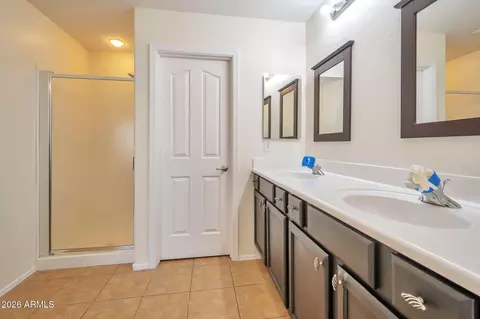 Bath - 3368 E Lafayette Ave, Gilbert, AZ 85298 photo 3 of 5