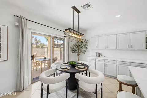Dining - 3709 E Betsy Ln, Gilbert, AZ 85296 photo 4 of 4