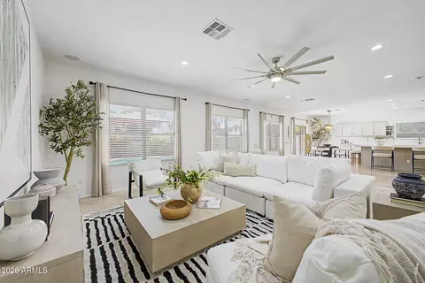 Living - 3709 E Betsy Ln, Gilbert, AZ 85296 photo 2 of 4