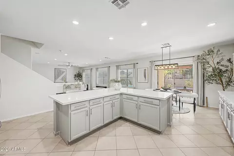 Kitchen - 3709 E Betsy Ln, Gilbert, AZ 85296 photo 3 of 4