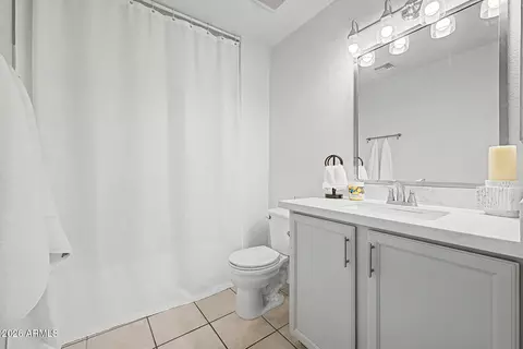 Bath - 3709 E Betsy Ln, Gilbert, AZ 85296 photo 4 of 4
