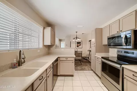 Kitchen - 1633 E Lakeside Dr #120, Gilbert, AZ 85234 photo 1 of 3