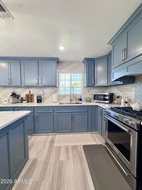 Kitchen - 2300 E 7th St, Douglas, AZ 85607 photo 6 of 8