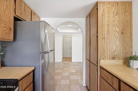 Entry Way - 5409 S Mitchell Dr, Tempe, AZ 85283 photo 3 of 4