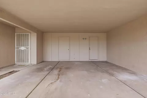Exterior - 5409 S Mitchell Dr, Tempe, AZ 85283 photo 2 of 9