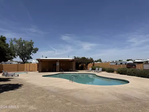 Exterior - 5409 S Mitchell Dr, Tempe, AZ 85283 photo 7 of 9
