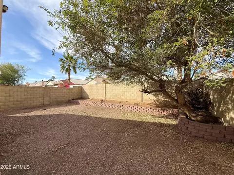Exterior - 4622 E Grovers Ave, Phoenix, AZ 85032 photo 6 of 7