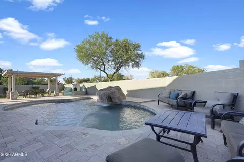 Exterior - 4062 E Stable Ct, Gilbert, AZ 85297 photo 2 of 8