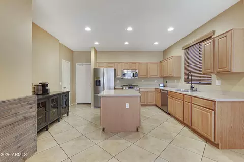 Kitchen - 4062 E Stable Ct, Gilbert, AZ 85297 photo 2 of 2