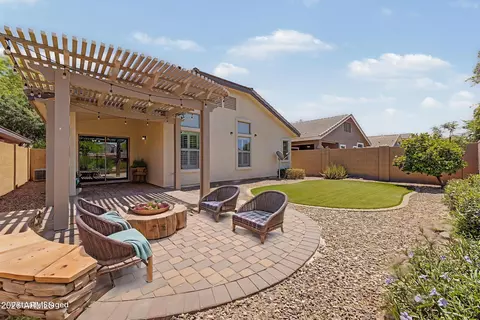 Exterior - 4207 E Sandy Way, Gilbert, AZ 85297 photo 3 of 6