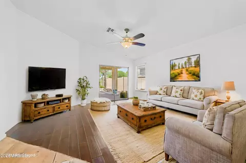 Living - 4207 E Sandy Way, Gilbert, AZ 85297 photo 1 of 5
